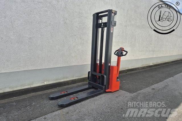 Linde ML 10 高举式装载机