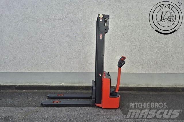 Linde ML 10 高举式装载机