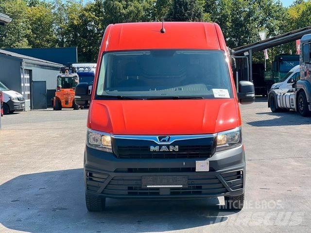 MAN TGE 3.140 大型面包车