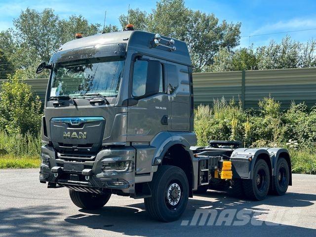 MAN TGS 26.520 6x6 牵引车