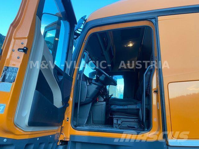 Mercedes-Benz 2542 平板车