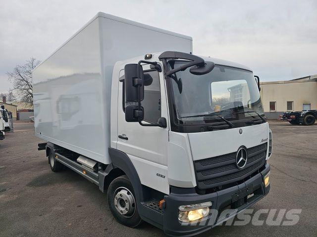 Mercedes-Benz 818 商务面包车