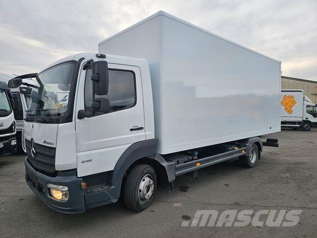 Mercedes-Benz 818 商务面包车