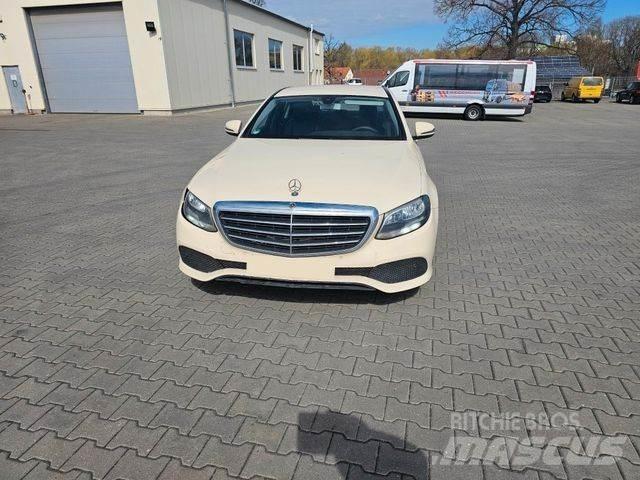 Mercedes-Benz E 200 汽车