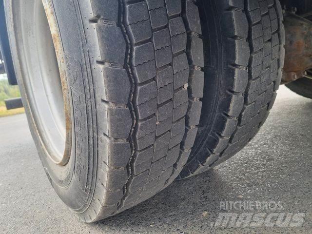 Mitsubishi Canter 商务面包车