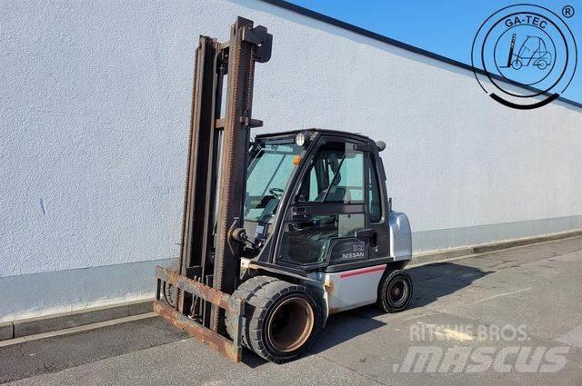 Nissan YG1D2A320 柴油叉车