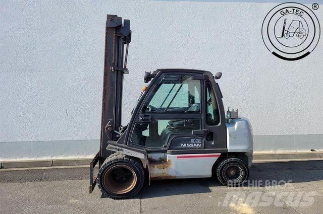 Nissan YG1D2A320 柴油叉车