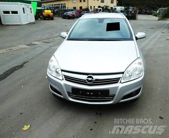 Opel Astra - 汽车
