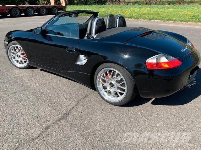 Porsche Boxster S 汽车