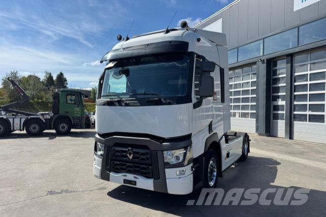 Renault T460 4x2 牵引车