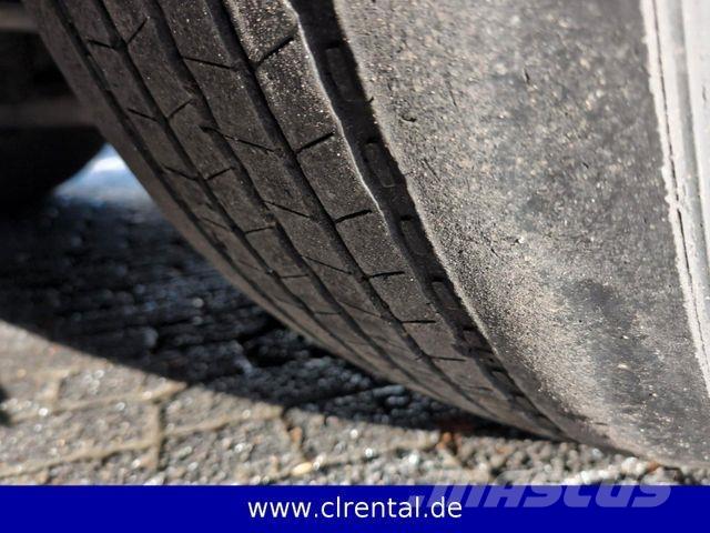 Scania R560 V8 牵引车