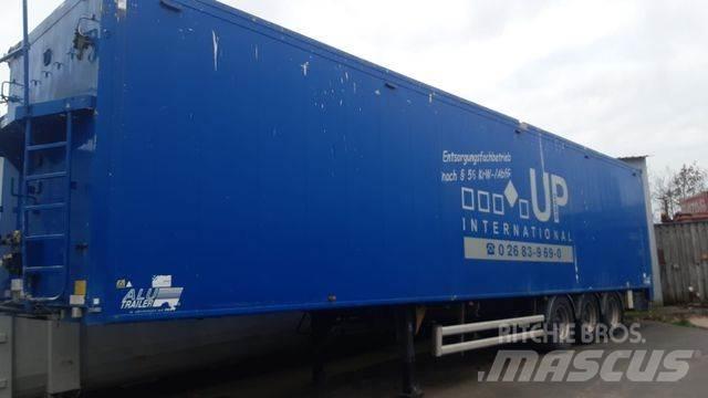 Stas Schubboden 92 半挂厢式车