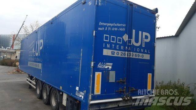 Stas Schubboden 92 半挂厢式车