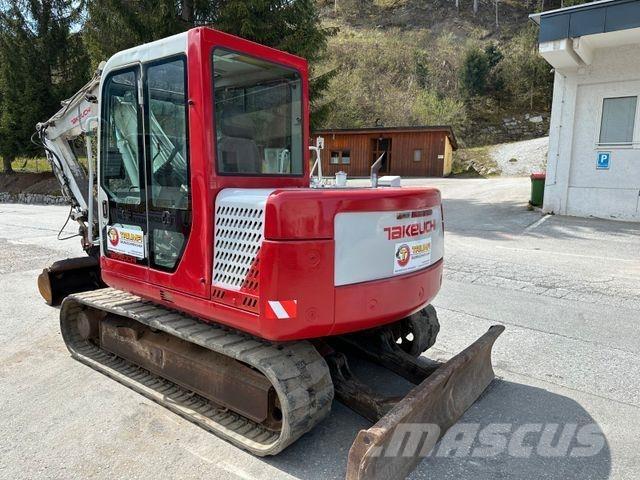 Takeuchi TB070 小型挖掘机