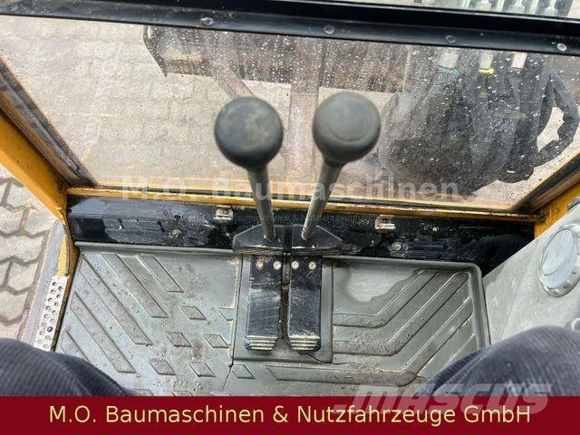 Volvo ECR 28 / 2,8 t 小型挖掘机