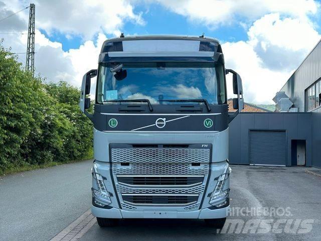 Volvo FH 540 6x4 平板车