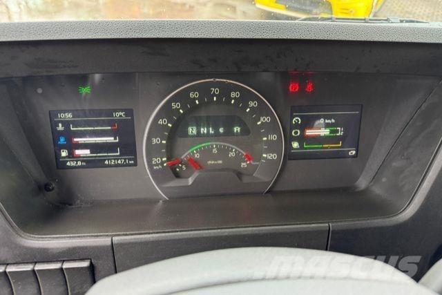 Volvo FMX-540 10x4 平板车