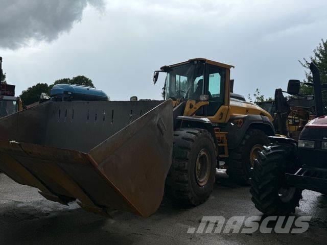 Volvo L 120 H 轮式装载机