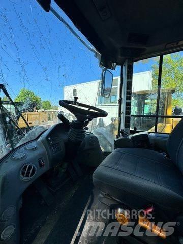 Volvo L 90 F 轮式装载机