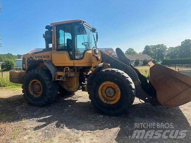 Volvo L 90 F 轮式装载机