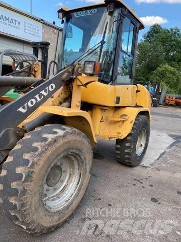 Volvo L30 轮式装载机