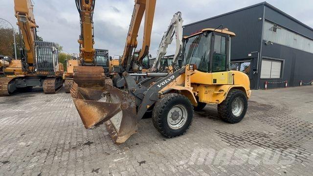 Volvo L30B 轮式装载机