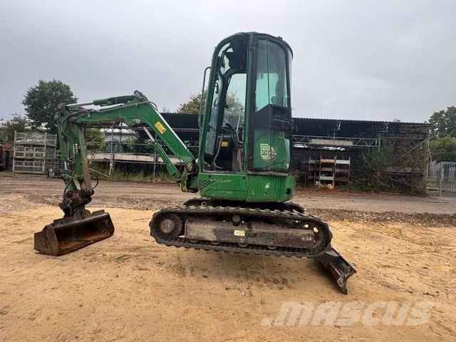 Yanmar VIO25-3 小型挖掘机