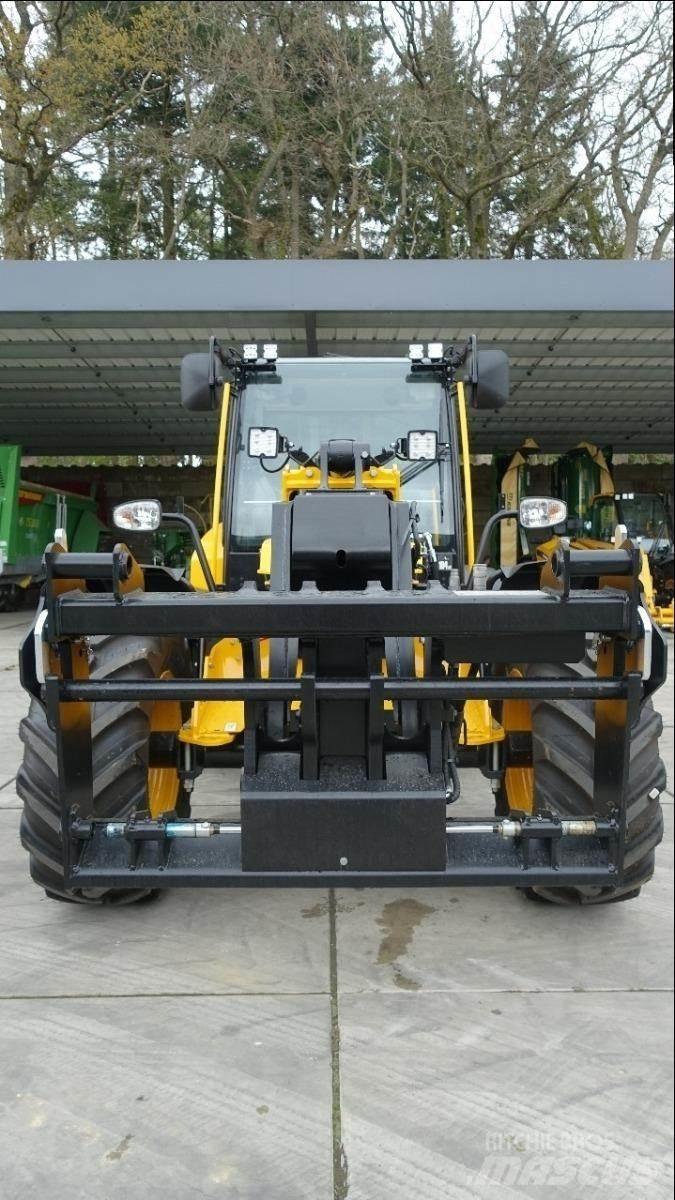 JCB TM 320 S 伸缩臂叉装车|叉装车