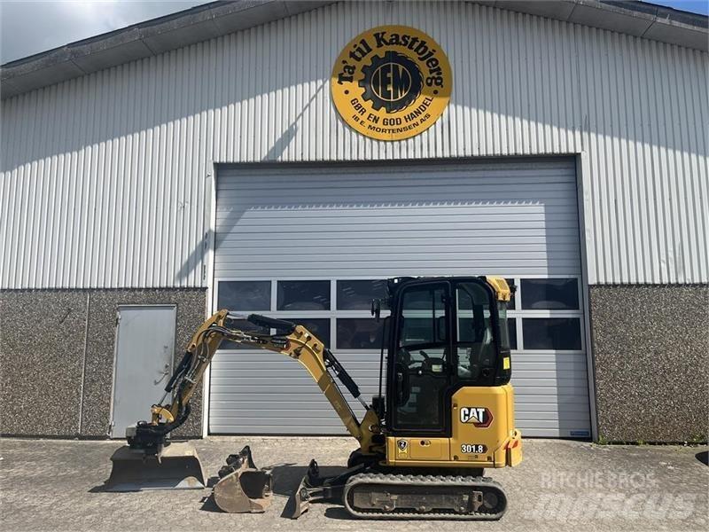 CAT 301.8 小型挖掘机