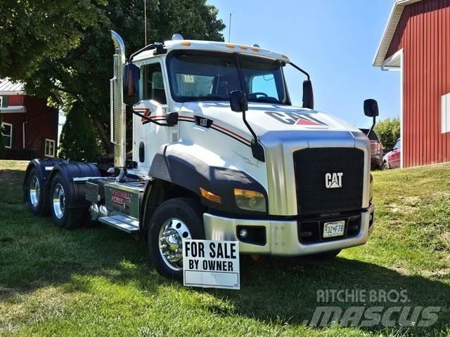 CAT Truck 大型面包车