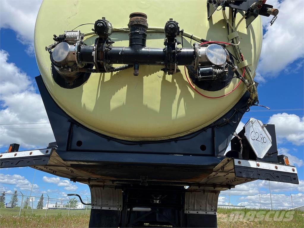 Advance  罐式拖车