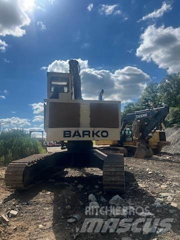 Barko 275E 筑床机