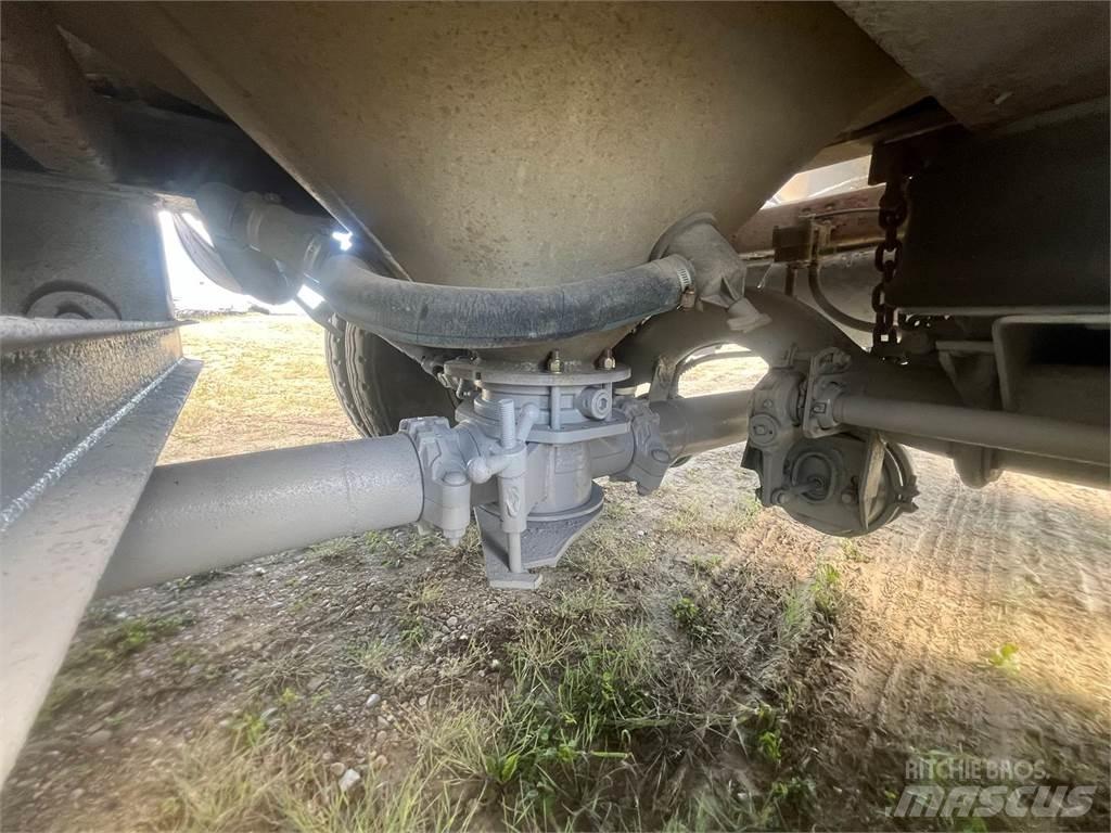 Bedard  罐式拖车