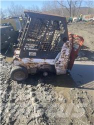 Bobcat 463 滑移装载机