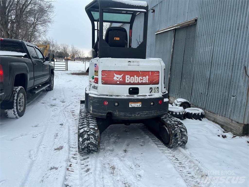 Bobcat E35 小型挖掘机
