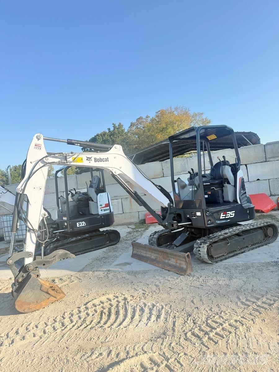 Bobcat E35 小型挖掘机
