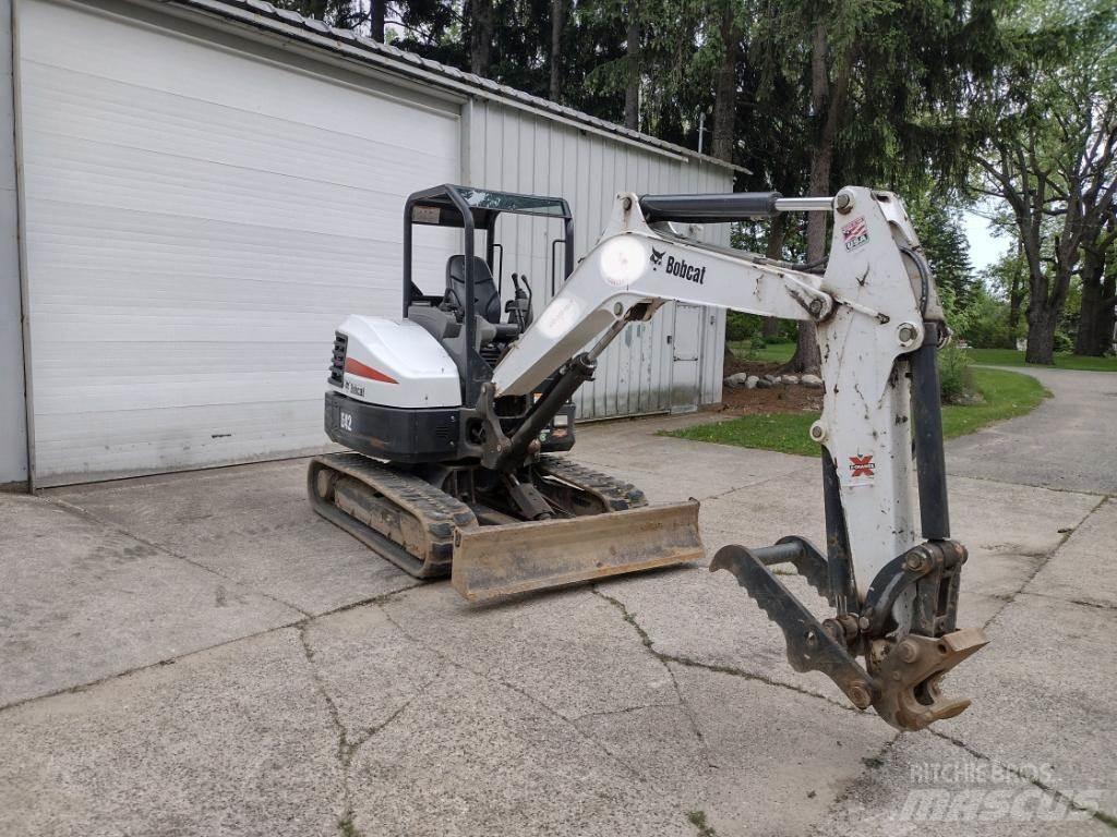 Bobcat E42 小型挖掘机