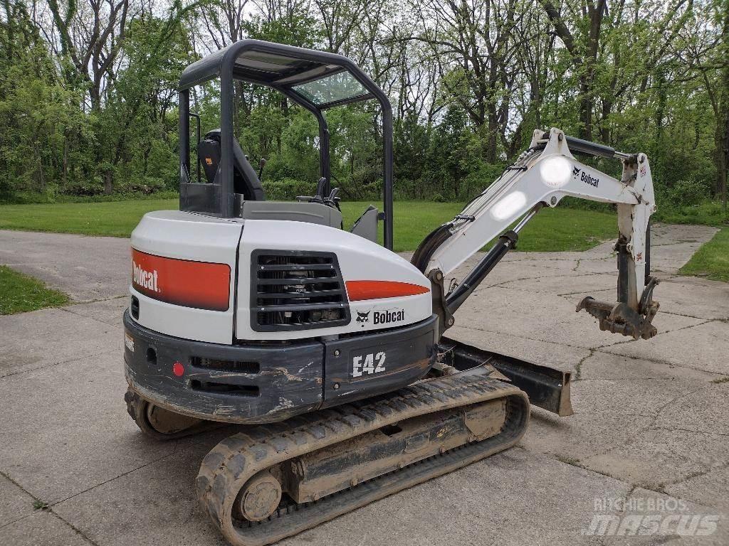 Bobcat E42 小型挖掘机