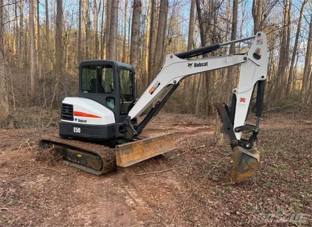 Bobcat E50 小型挖掘机