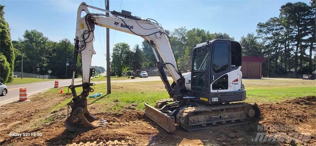 Bobcat E85 小型挖掘机