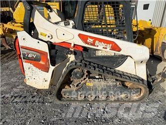 Bobcat T64 滑移装载机