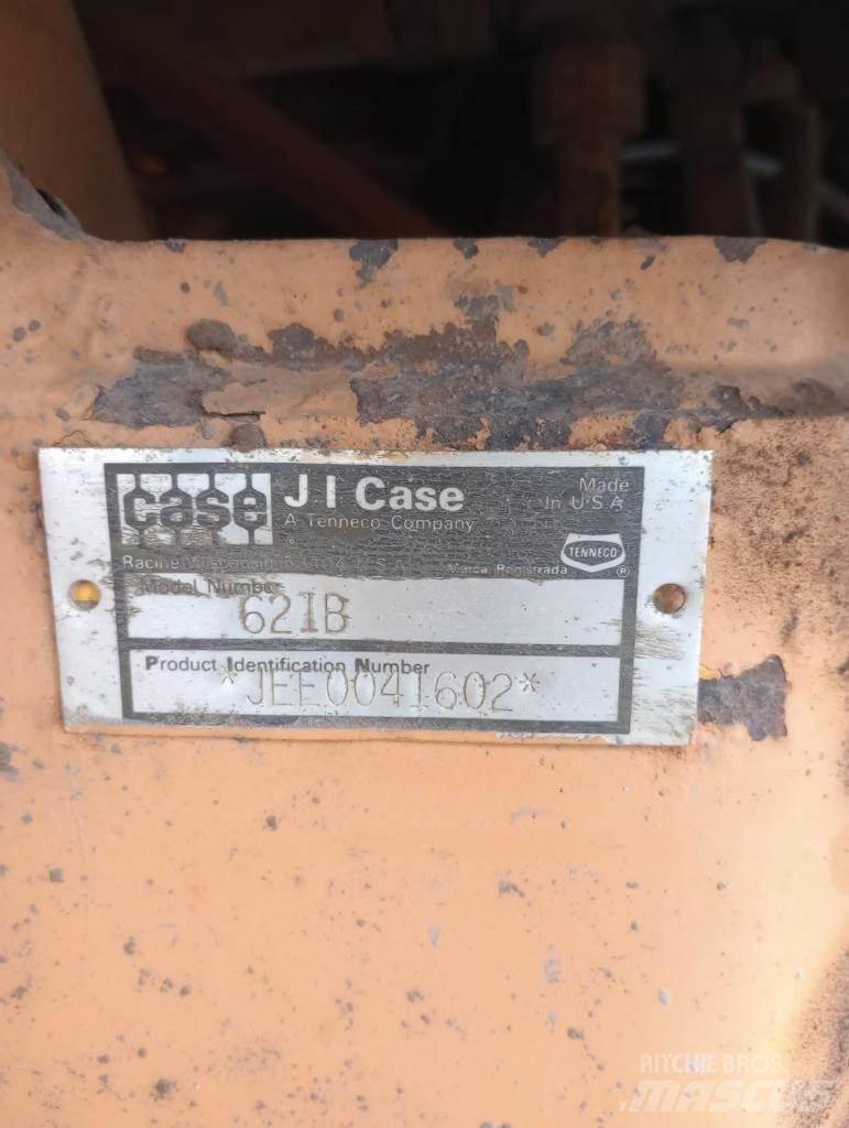 CASE 621B 轮式装载机