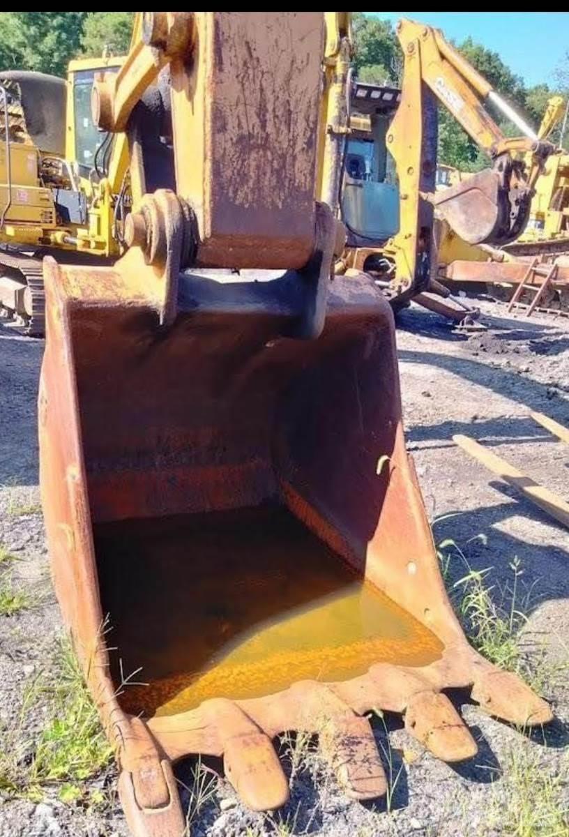 CASE 9050B 履带挖掘机