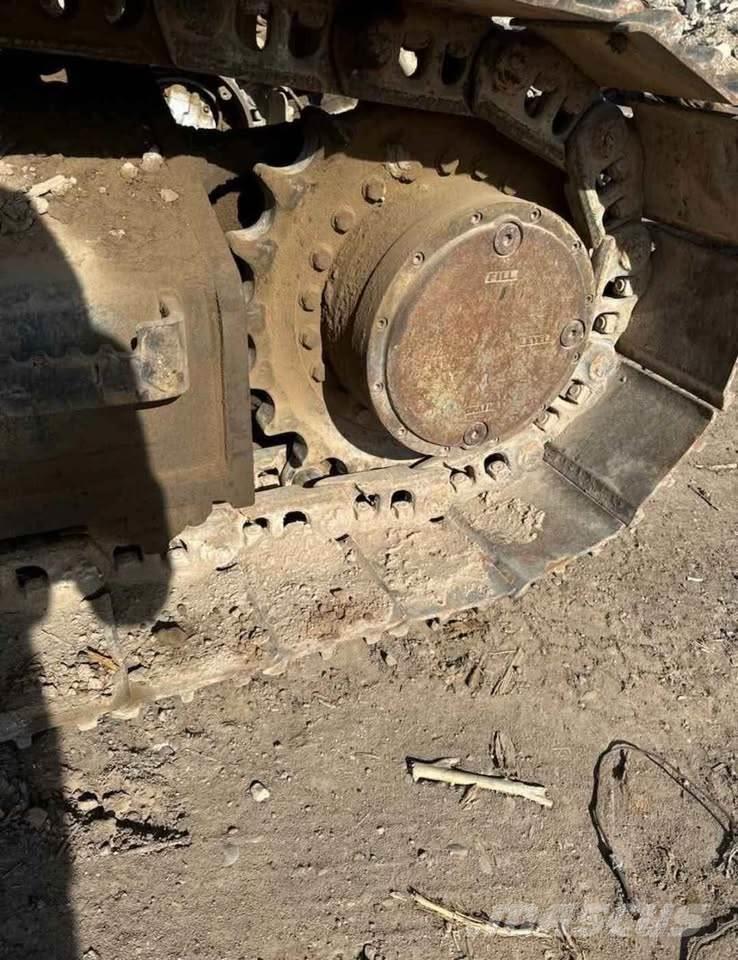 CASE CX160 履带挖掘机