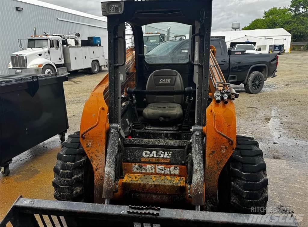 CASE SR250 滑移装载机