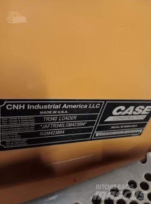 CASE TR340 滑移装载机