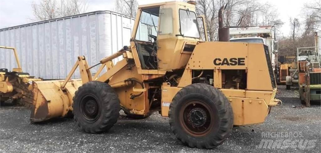 CASE W20C 轮式装载机