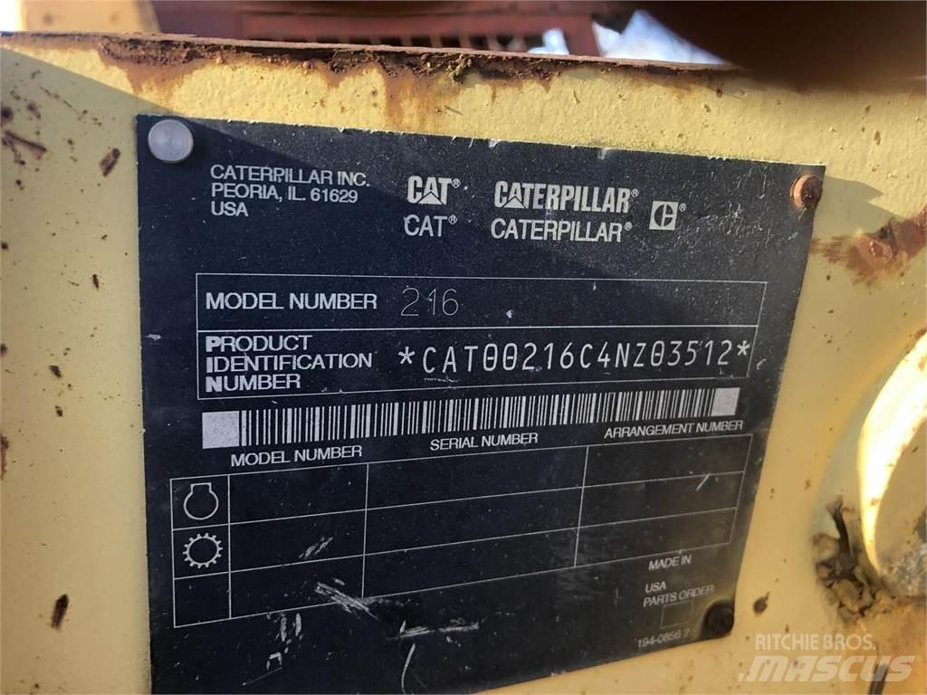 CAT 216B 滑移装载机