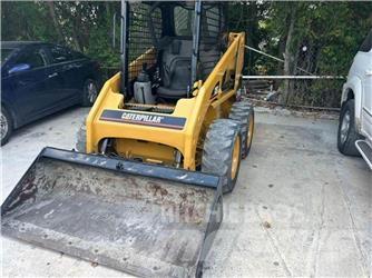CAT 216B 滑移装载机