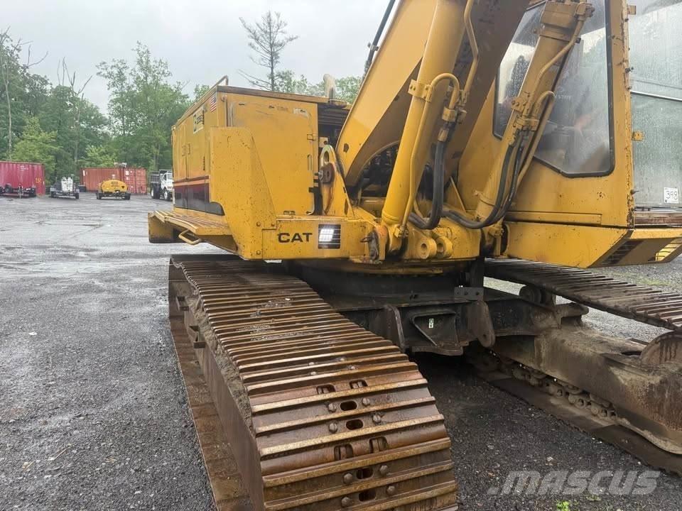 CAT 235B 履带挖掘机